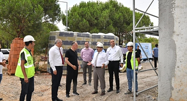 Vali Ustaoğlu, Engelsiz Yaşam Merkezi İnşaatında İncelemelerde Bulundu