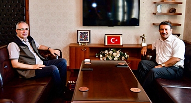 Vali Yardımcısı Mustafa Çek'ten Kemal Kayıran'a Veda Ziyareti