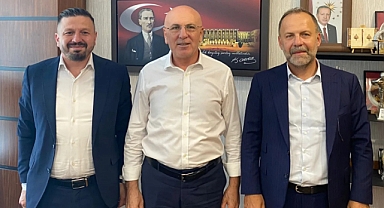 Vekil Ok, Başkan Aydemir'i Gazi Meclis'te Ağırladı