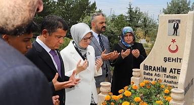 Vekil Uygur'dan Şehit İbrahim Ateş'e Vefa Ziyareti