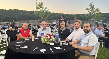 AK Parti Milletvekili İsmail Ok, Göktuğ'un Sünnet Cemiyetinde Karesi Teşkilatıyla Bir Araya Geldi