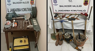 Balıkesir’de İzinsiz Kazı Operasyonu: 5 Şüpheli Yakalandı, Çok Sayıda Ekipman Ele Geçirildi