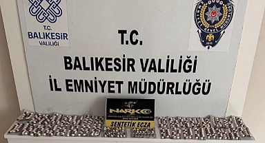 Balıkesir'de Narkotik Operasyonu: 1084 Adet Sentetik Hap Ele Geçirildi