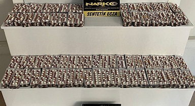 Balıkesir’de Uyuşturucu Operasyonu: Sentetik Ecza ve Metamfetamin Ele Geçirildi