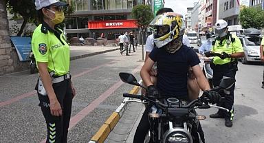 Balıkesir Emniyet Müdürlüğü'nden Trafik Denetimlerinde Önemli Başarılar