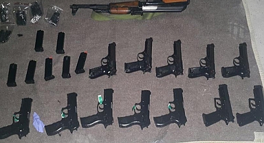 Balıkesir İl Emniyet Müdürlüğü Operasyonlarında Çok Sayıda Silah Ele Geçildi