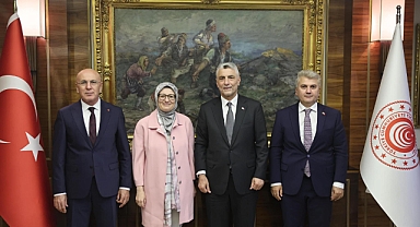 Balıkesir’in Tarımsal Meseleleri Ticaret Bakanı Ömer Bolat’a İletildi