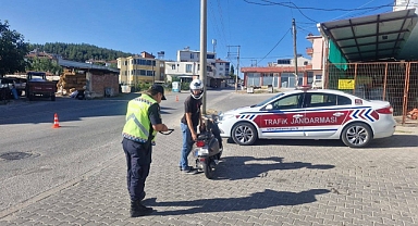 Balıkesir Jandarması’ndan Motosiklet Denetimi: 19 Araç Trafikten Men Edildi