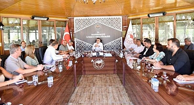 Balıkesir Tarım ve Orman İl Müdürlüğü'nden Domates Hasadı ve Sözleşmeli Tarım Toplantısı