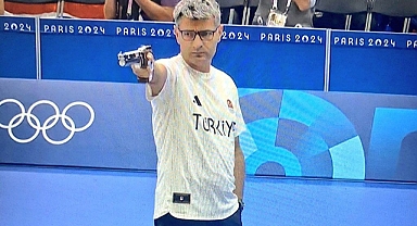 Başkan Ahmet Akın'dan Milli Sporcu Yusuf Dikeç'e ve Mehmetçiklere Tebrik Mesajı