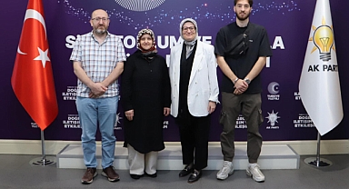 Belgin Uygur, UID Hollanda Deventer Kadın Kolu Başkanı Nermin Akçay'ı Ağırladı