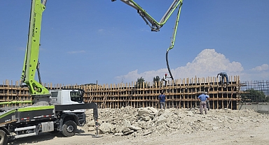 Bigadiç Belediyesi'nden Çekirdekli Mahallesi'nde Yeni Domates Rampası