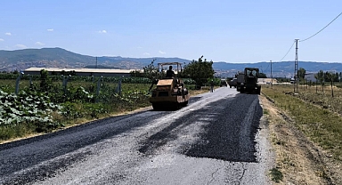 Bigadiç’te Yollar Yenileniyor: Daha Güvenli ve Konforlu Ulaşım İçin Asfaltlama Çalışmaları Sürüyor