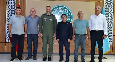 İzmir'e Atanan Garnizon Komutanından Balıkesir Üniversitesi'ne Veda Ziyareti