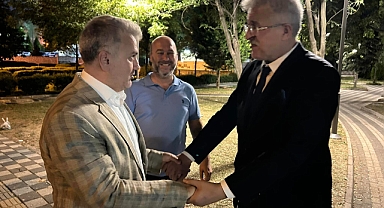 Milletvekili Dr. Mustafa Canbey, Hüseyin Özer ve Kıymet İzem’in Düğününde Mutluluk Diledi