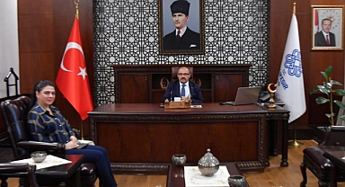 MRS Kağıt Karton Ltd. Şti. Genel Müdürü Dr. Leyla Gürbüz, Vali İsmail Ustaoğlu’nu Ziyaret Etti