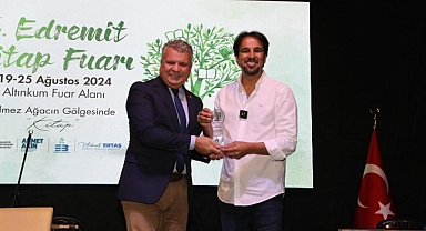 Serhat Yabancı, 6. Edremit Kitap Fuarı’nda Kişisel Gelişim Üzerine Söyleşi Gerçekleştirdi