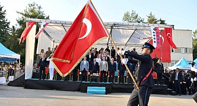 Serkan Sarı, Türk Polis Teşkilatı'nın Yeni Kahramanlarını Tebrik Etti!