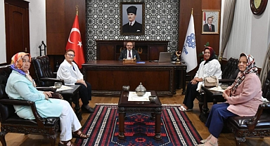 Türk Anneler Derneği'nden Vali İsmail Ustaoğlu’nu Ziyaret Etti