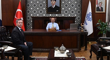 Vergi Dairesi Başkanı Ayhan Yaman’dan Vali Ustaoğlu'na Veda Ziyareti