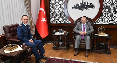 Yeni 9. Ana Jet Üs Komutanı Hv.Plt.Alb. Cenk Al, Vali İsmail Ustaoğlu'nu Ziyaret Etti