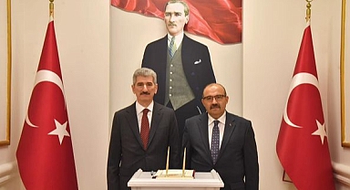 Anayasa Mahkemesi Üyesi Muhterem İnce, Vali İsmail Ustaoğlu'na Ziyarette Bulundu