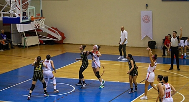 Aslan Yol Burhaniye Belediyespor, Sezona Galibiyetle Başladı