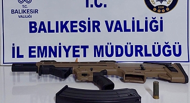 Balıkesir Asayiş Şube Müdürlüğü'nden Huzur Operasyonu: 50 Aranan Şahıs Yakalandı