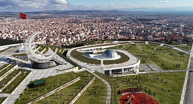 Balıkesir'de Eğitim ve Ekonomi Buluşması: Tek Günde İki Önemli Tören