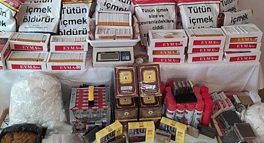 Balıkesir'de Kaçakçılık Operasyonları: 4 Tutuklama, Çok Sayıda Kaçak Ürün Ele Geçirildi