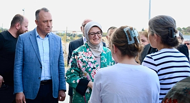 Balıkesir’de Milletvekili Belgin Uygur ve Protokol Üyeleri Yurt Öğrencileriyle Buluştu