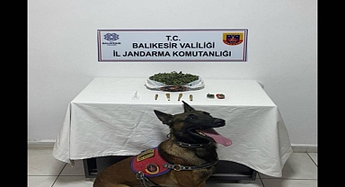 Balıkesir’de Uyuşturucu Operasyonu: 5 Şüpheli Yakalandı, Çok Sayıda Suç Unsuru Ele Geçirildi!