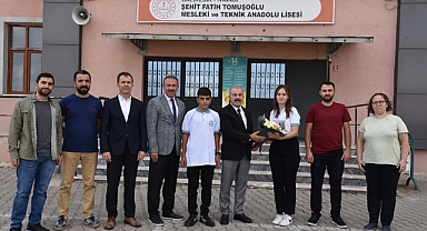 Balıkesir İl Milli Eğitim Müdürü Murat Demir'den İvrindi Şehit Fatih Tomuşoğlu Mesleki ve Teknik Anadolu Lisesi'ne Ziyaret