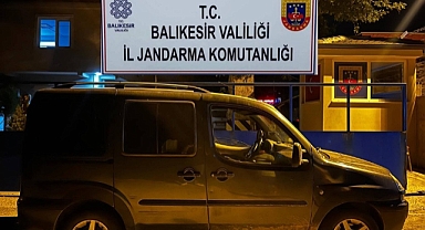 Balıkesir Jandarması'ndan Göçmen Kaçakçılığına Yönelik Operasyon