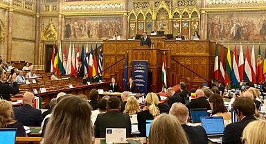 Balıkesir Milletvekili Canbey, Budapeşte'de Güvenlik Konferansına Katıldı