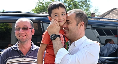 Başkan Ahmet Akın, Kepsut’ta Esnaf ve Vatandaşları Ziyaret Etti, Yol Yapım Çalışmalarını İnceledi