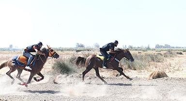 Çandır At Yarışlarına Yoğun İlgi