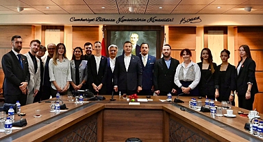 CHP Gençlik Kolları'ndan Balıkesir Büyükşehir Belediye Başkanı Ahmet Akın’a Ziyaret