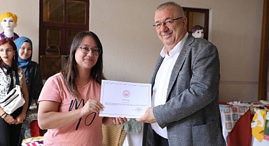 Edremit'te Sosyal Dayanışma Merkezi Kermesi Düzenlendi