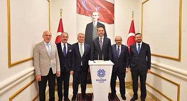 Enerji Bakanı Alparslan Bayraktar, Vali İsmail Ustaoğlu’nu Ziyaret Etti