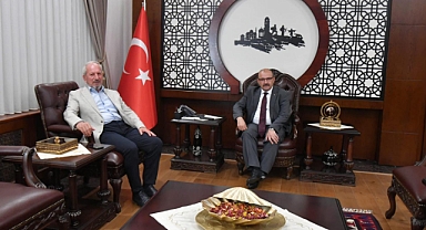 Eski Milletvekili Kasım Bostan'dan Vali İsmail Ustaoğlu'na Ziyaret