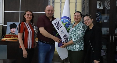 Gönen Belediye Başkanı İbrahim Palaz’a İdeal Başarı Kursu’ndan Ziyaret