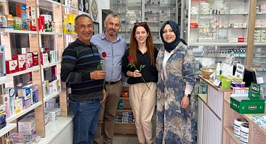 Karesi'de Eczacılara Anlamlı Ziyaret: Dünya Eczacılar Günü'nde Destek Mesajı