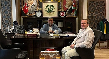 Kepsut Kapalı L Tipi Cezaevi Müdürü Hüseyin Seyitoğlu, Belediye Başkanı İsmail Cankul’u Ziyaret Etti