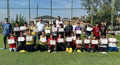 Kepsut'ta Bağımlılıkla Mücadele Kapsamında Futbol Turnuvası Düzenlendi