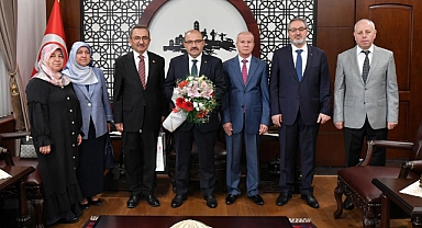 Müftü Hasan Hayri Yaşar ve Din Görevlilerinden Vali İsmail Ustaoğlu’na Ziyaret