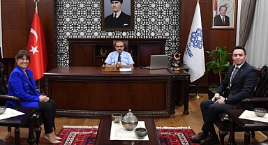 Vakıfbank Balıkesir Merkez Şube Müdürü Yasin Atılgan'dan Vali İsmail Ustaoğlu'na Ziyaret