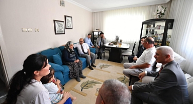 Vali İsmail Ustaoğlu'ndan Şehit Polis Memuru Murat Çakmak'ın Ailesine Ziyaret