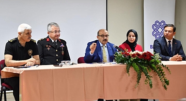 Vali İsmail Ustaoğlu, Sındırgı İlçesi Muhtarlar Buluşması Programında Muhtarlarla Bir Araya Geldi