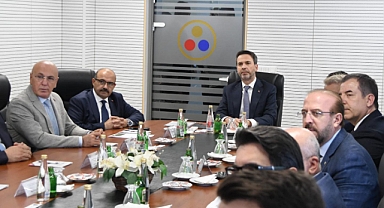 Vali İsmail Ustaoğlu ve Enerji Tabii Kaynaklar Bakanı Alparslan Bayraktar, Bigadiç Bor İşletme Müdürlüğü’nü Ziyaret Etti